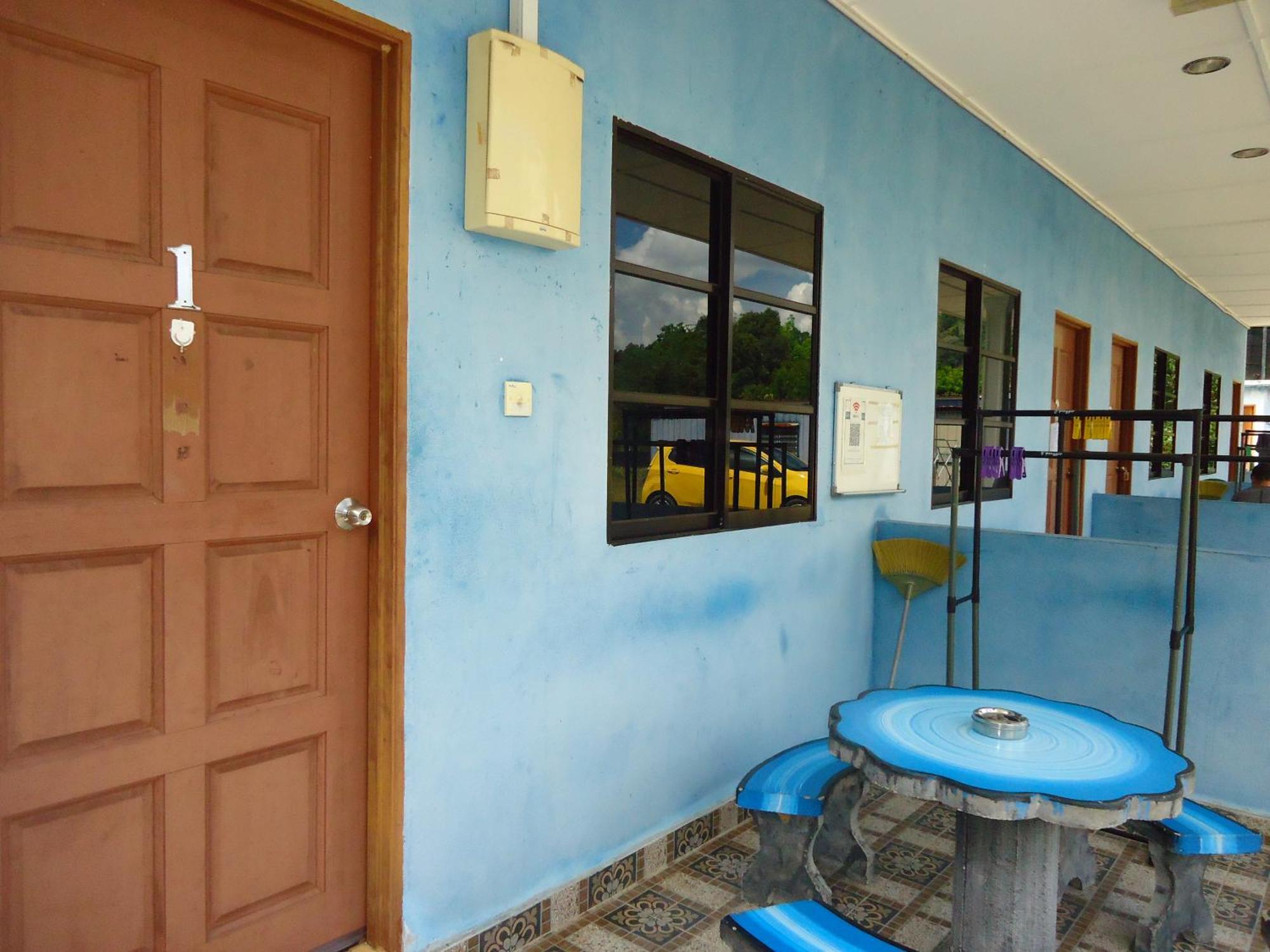 D'Pinggir Guest Room Kuala Tahan Exterior foto