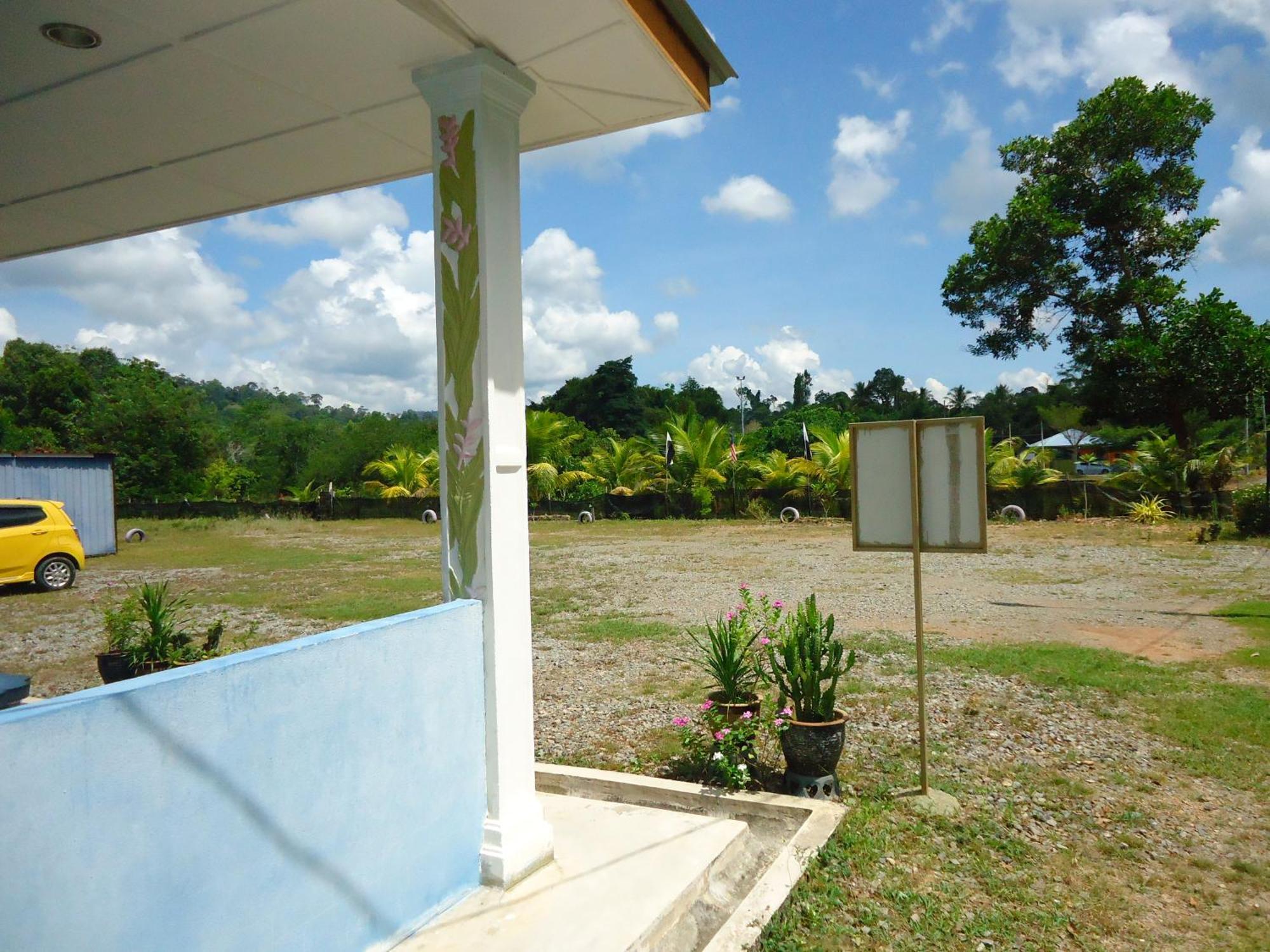 D'Pinggir Guest Room Kuala Tahan Exterior foto